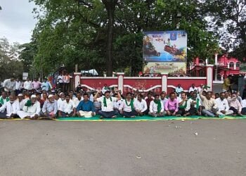 Bitterness in the mouths of those who give sugarcane Protest!