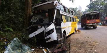 Bus accident on its way to Goa 31 people injured!
