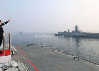 Praise for INS Vikrant: Modi cast a spell in the deep sea!
