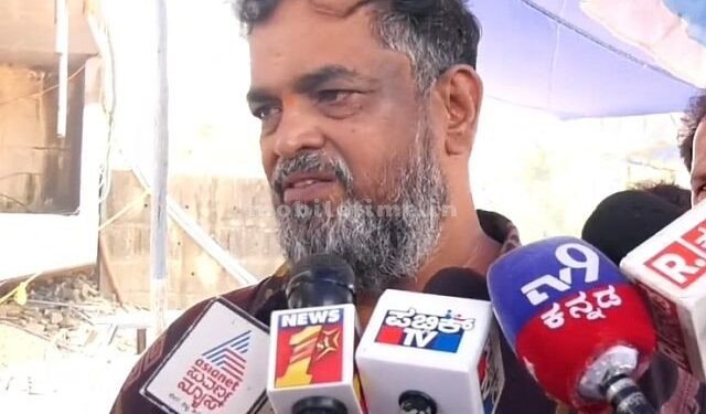 Satish Sail's political future rests on the budget!