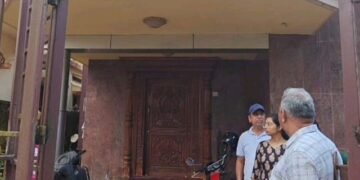 Sirsi Thieves in every street.. Police in every house!