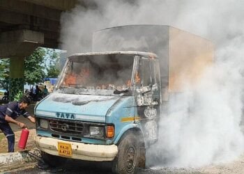 A milk truck caught fire on the highway!