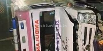 Ambulance overturns Bhatkal couple dies!