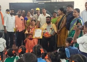 Honorary visit to transferred teacher