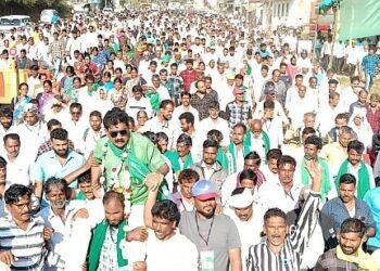 Massive rally Outrage against forest officials!