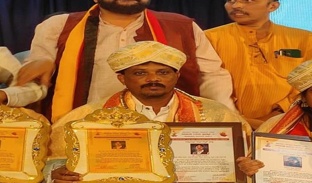 The beloved teacher is now the darling of Kannada!
