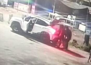 These thieves come in cars!