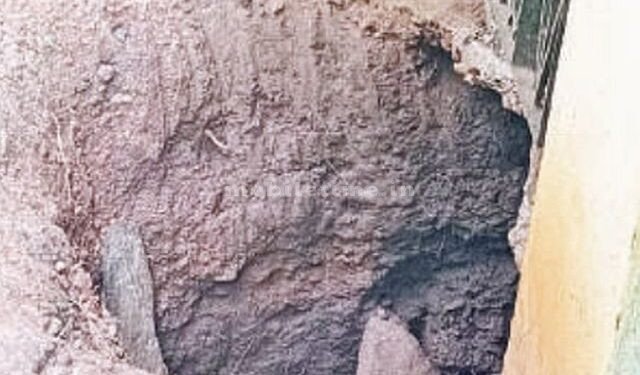 They dug a fort for the sake of treasure!