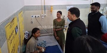 Government doctors' fascination with private hospitals Warning for strict action!