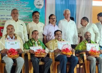 Honored for a successful beekeeper