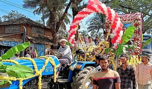 Nandi who is at the feet of God!