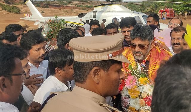 Pray to God for the Chief Minister's chair!