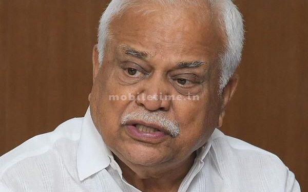 The Chief Minister's chair is not vacant!