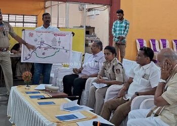 Yellapur Fair The biggest problem here is that everyone brings a car!