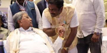 Award for Co-operative Society Chief Minister Managedda Shirsi Sadhaka