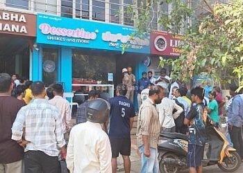 Food stall gutted by fire