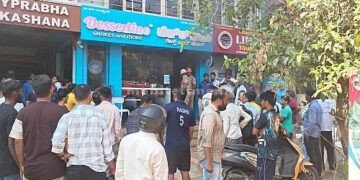 Food stall gutted by fire