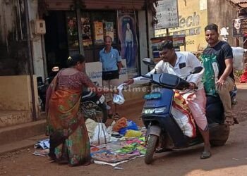 Hegde Fair Lawyer satisfies shopkeepers' hunger