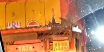 Mineral looting in the Kali River!