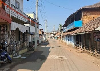 Outside Tuesday The entire town of Yellapur is empty!