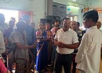 Protest Struggling without drinking water