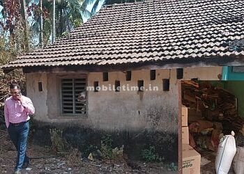 A quintal of stolen rice found in a dilapidated room!