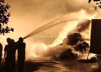 ಕಾರವಾರ: ಶಿರವಾಡದಲ್ಲಿ ಬೆಂಕಿ-ಬಿರುಗಾಳಿ!