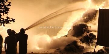 ಕಾರವಾರ: ಶಿರವಾಡದಲ್ಲಿ ಬೆಂಕಿ-ಬಿರುಗಾಳಿ!