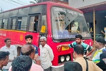 ಸ್ಕೂಟಿಗೆ ಗುದ್ದಿದ ಸರ್ಕಾರಿ ಬಸ್ಸು!