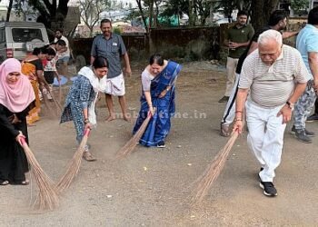 Congress MLA sweeps the street with a broom!