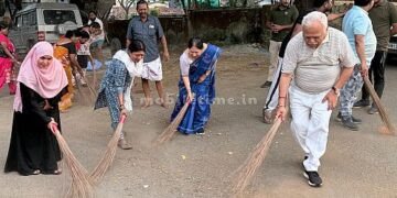 Congress MLA sweeps the street with a broom!