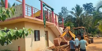 Demolition of illegal resorts!