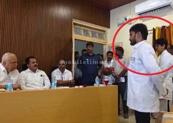 Obstetrician who miscalculated and asked for a bribe!