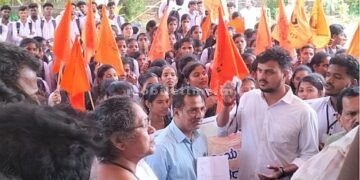 Protest against the principal!