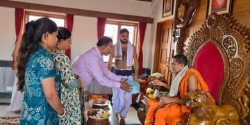 Karwar His Holiness' concern about difficult issues!