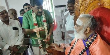 Rambhapuri Sri stood in support of the lawyer.