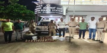 The pot merchant is a bell thief!