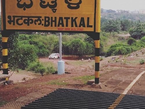 A woman survived after falling under a train!