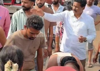 Accident Sirsi MLA becomes close protector!