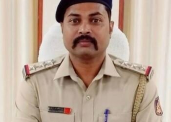 ಸಾಹಸಿ ಅಧಿಕಾರಿಯ ದುಡುಕು ನಿರ್ಧಾರ!