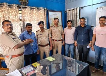 Siddapur police are honest.