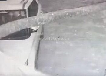 Wind and rain Tree falls on car!