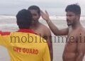 Fight with lifeguards!