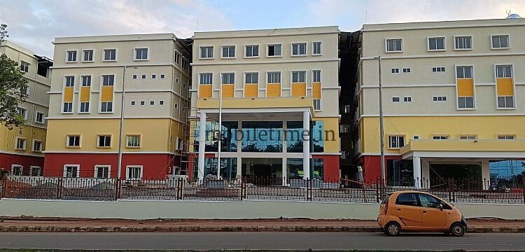 High Court issues notice to government over negligence in hospital construction!
