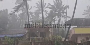 School has started..it's raining heavily!