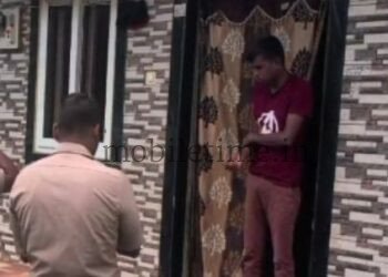 Usury racket Police raid on money lender's house!