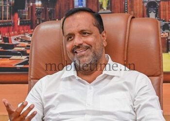 Uttara Kannada The minister in charge is the one who doesn't know the town!