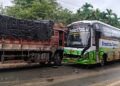 Ankola Lorry rams into bus
