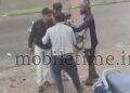 Dandeli Brawl in the middle of the road!