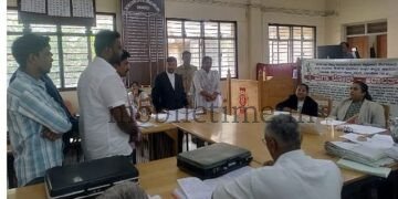 Fight for Kannada KaRaVe President apologizes to lawyer!
